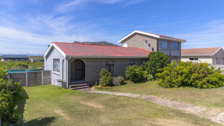 3 Bedroom Property for Sale in Kleinbaai Western Cape